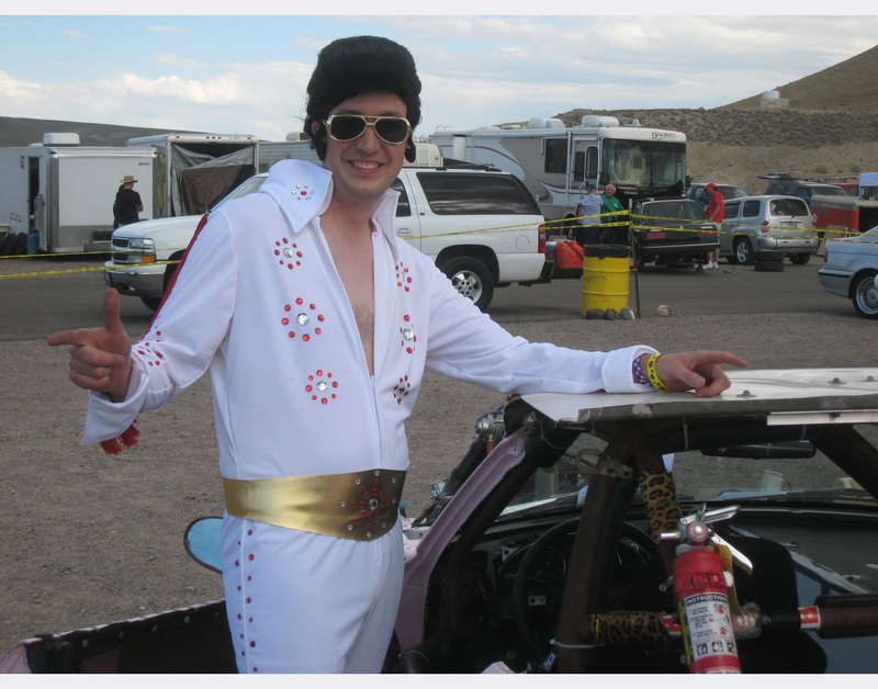 Illustration for article titled Cheaters Busted, Awesome Themes Admired: Tomorrow, We Race!
